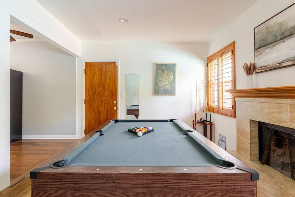 Hébergement de vacances Newly Furnished Pool House *